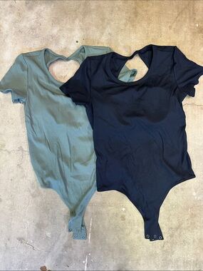 Vuori Bodysuit Duo — Sage Green and Black
